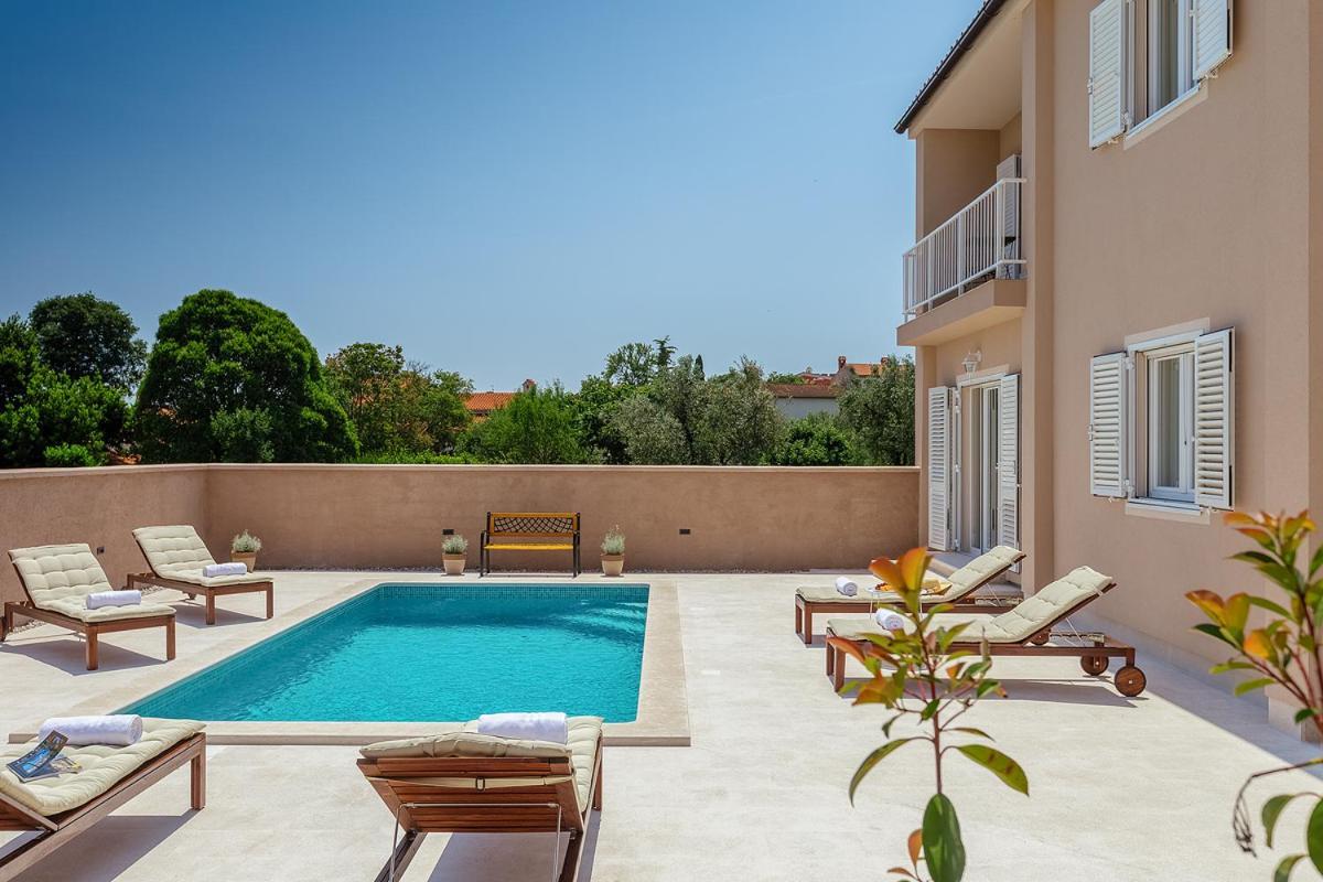 Mokka - Perfekt Ausgestattete In Hervorragender Lage Villa *