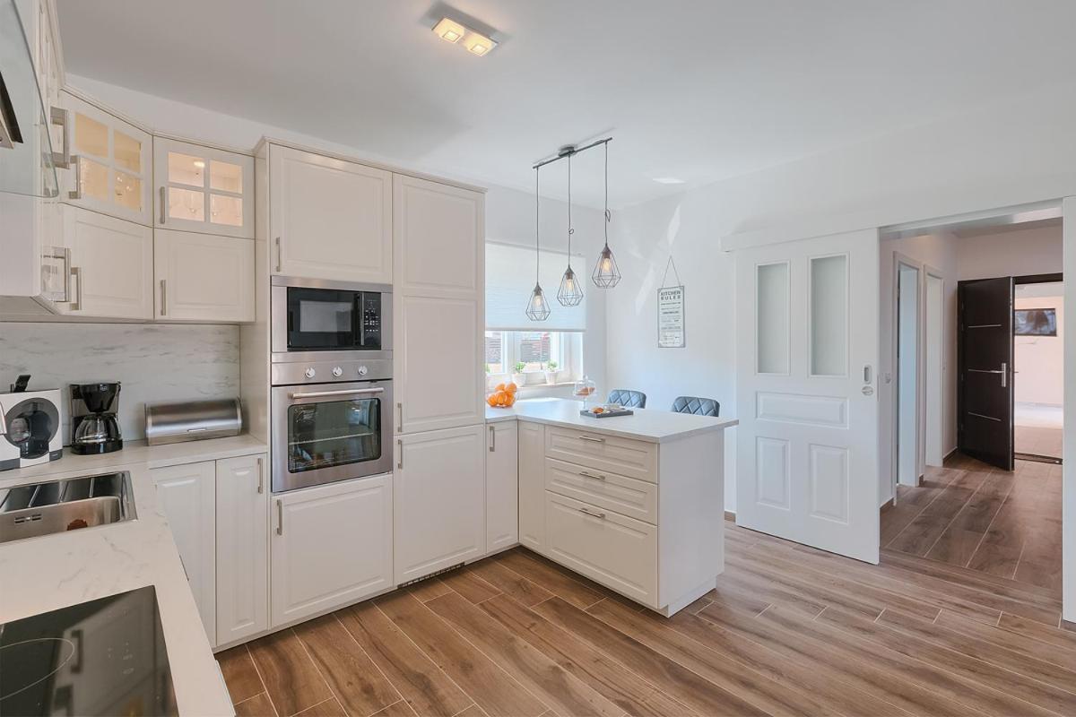 Mokka - Perfekt Ausgestattete In Hervorragender Lage Villa Pula